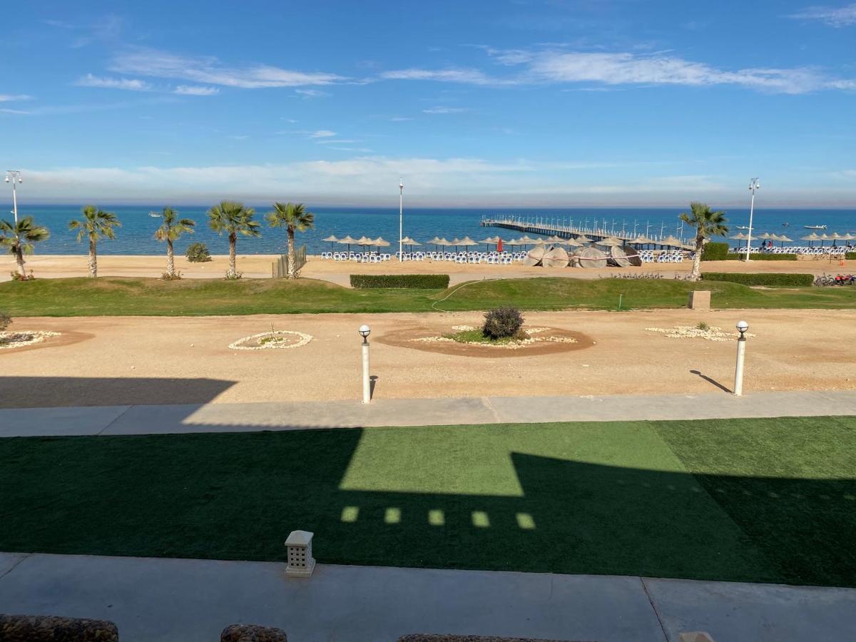 Porto South Beach Royal Sea View Families صف اول بحر مباشر Ain Suchna Exterior foto