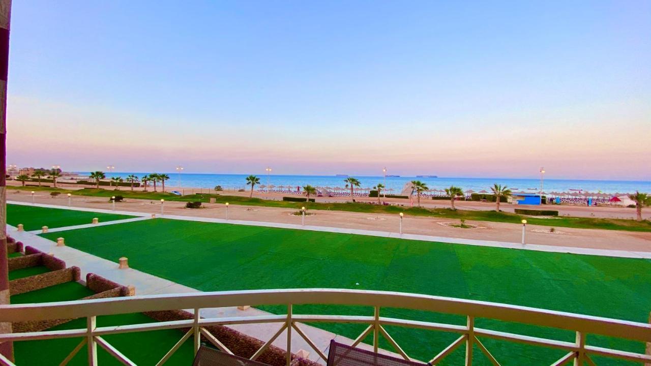 Porto South Beach Royal Sea View Families صف اول بحر مباشر Ain Suchna Exterior foto