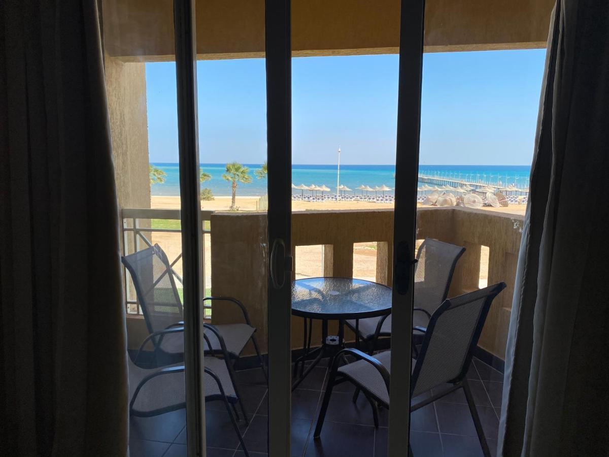 Porto South Beach Royal Sea View Families صف اول بحر مباشر Ain Suchna Exterior foto