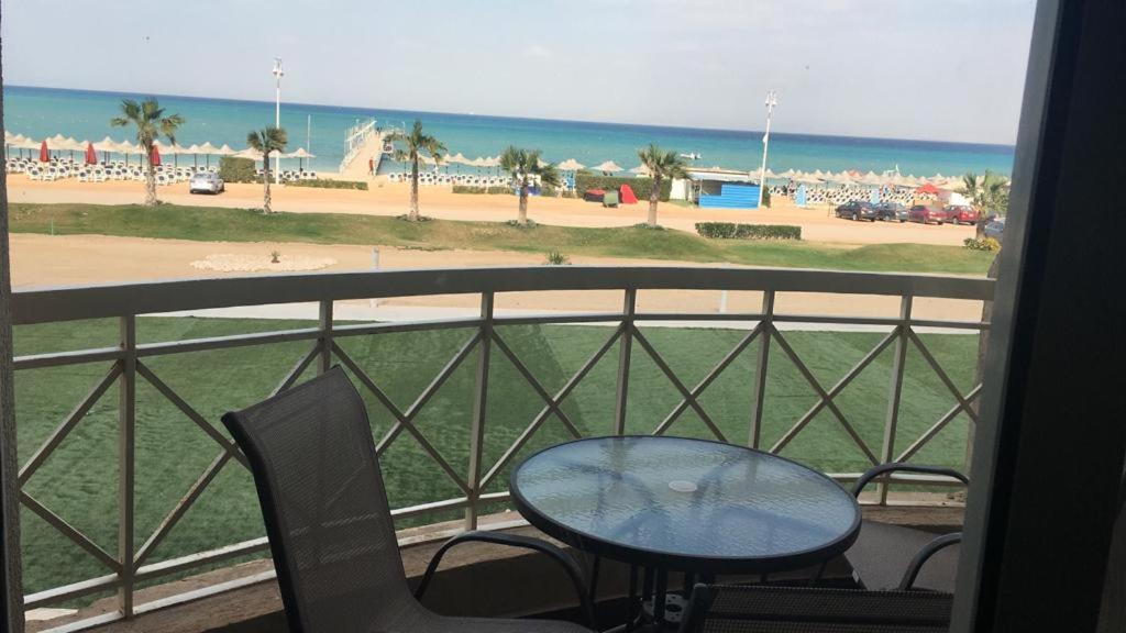 Porto South Beach Royal Sea View Families صف اول بحر مباشر Ain Suchna Zimmer foto