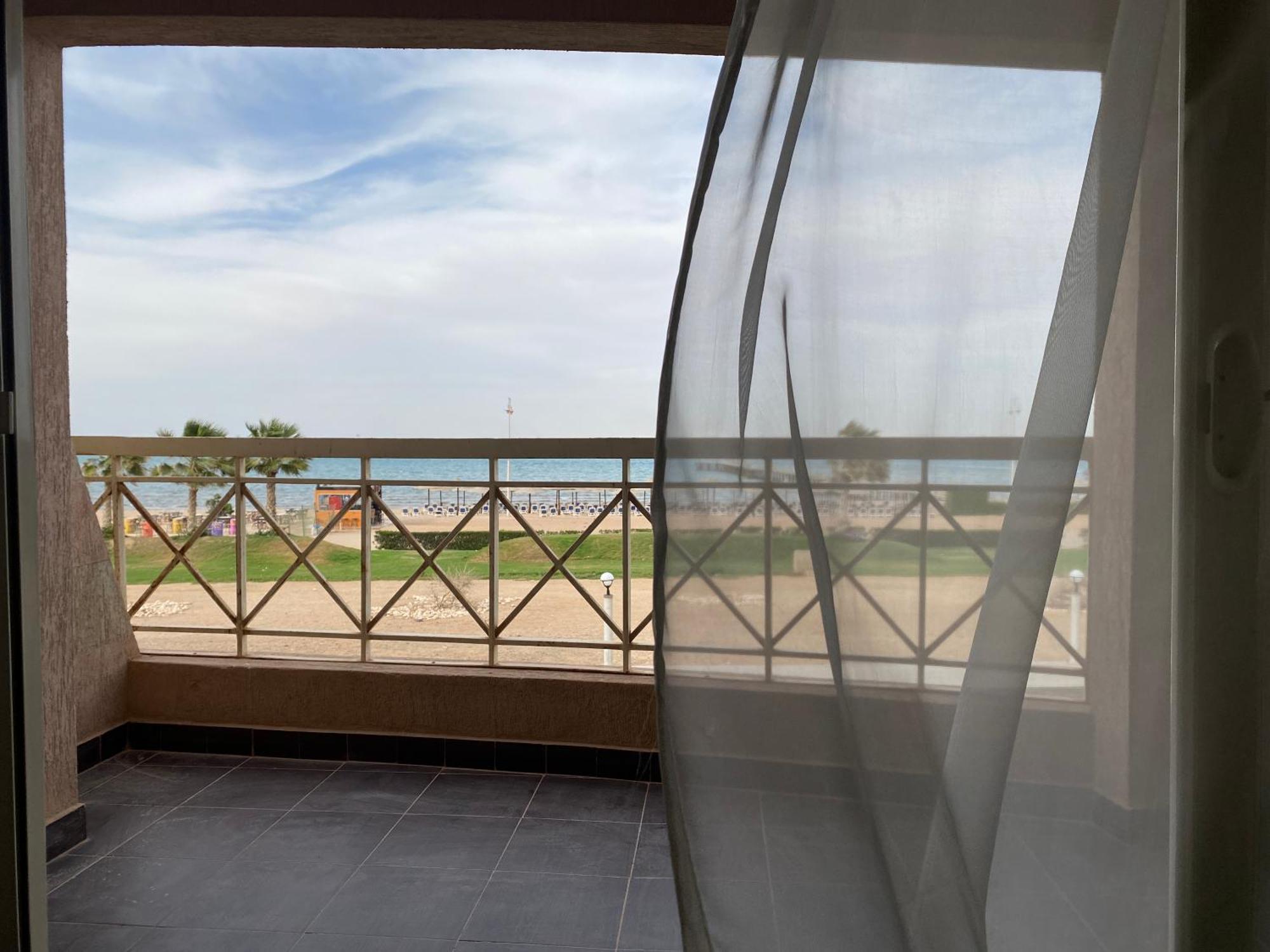 Porto South Beach Royal Sea View Families صف اول بحر مباشر Ain Suchna Zimmer foto